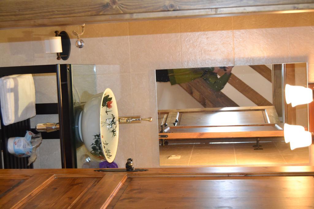 Hostal La Muntanya Кастелар де Н'Хуг Екстериор снимка