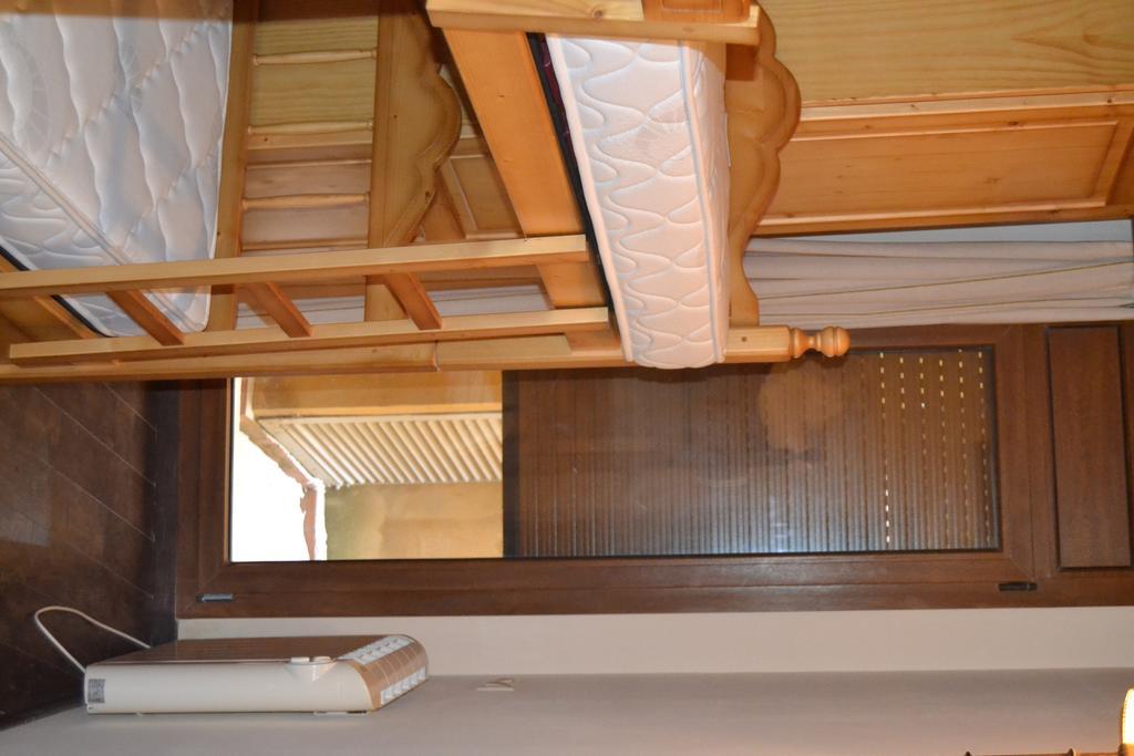 Hostal La Muntanya Кастелар де Н'Хуг Екстериор снимка
