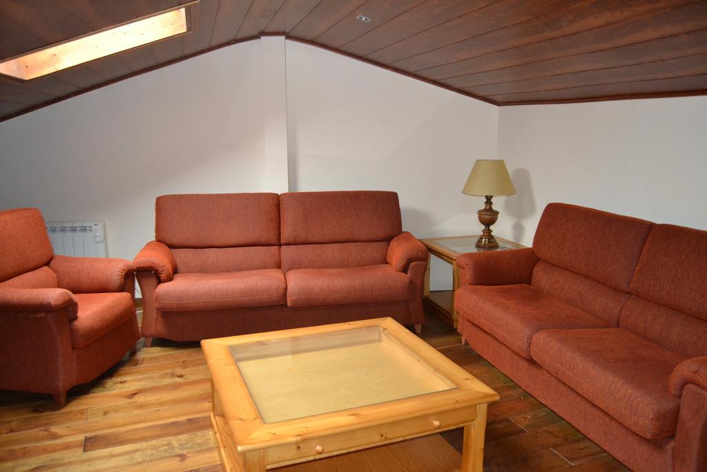 Hostal La Muntanya Кастелар де Н'Хуг Екстериор снимка